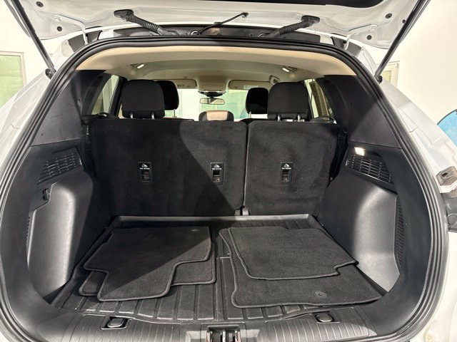 Used 2020 Ford Escape SE FWD image 10