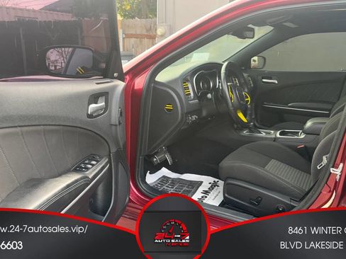 Used 2019 Dodge Charger R/T image 12