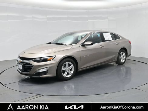 Used 2023 Chevrolet Malibu LT FWD image 1