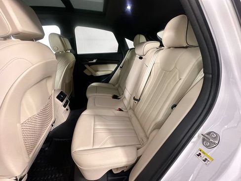 Used 2022 Audi Q5 2.0T Premium AWD/4WD image 25