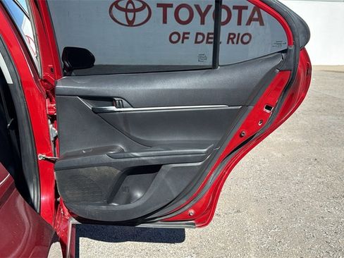 Used 2023 Toyota Camry SE image 24