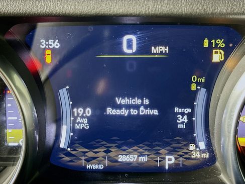 Used 2023 Jeep Wrangler Unlimited Sahara AWD/4WD image 18