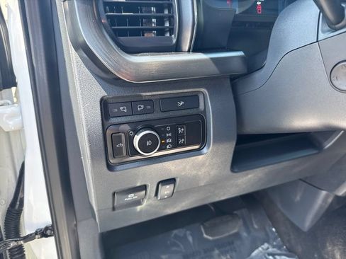 Used 2023 Ford F250 Lariat w/ Chrome Package AWD/4WD image 13