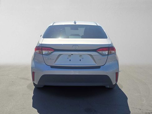Certified 2023 Toyota Corolla LE FWD image 4