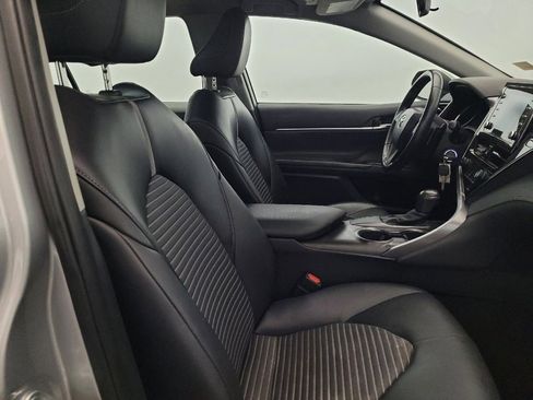 Used 2021 Toyota Camry SE image 21