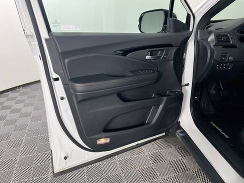 Used 2023 Honda Ridgeline Black Edition image 20