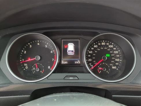 Used 2020 Volkswagen Tiguan S image 15