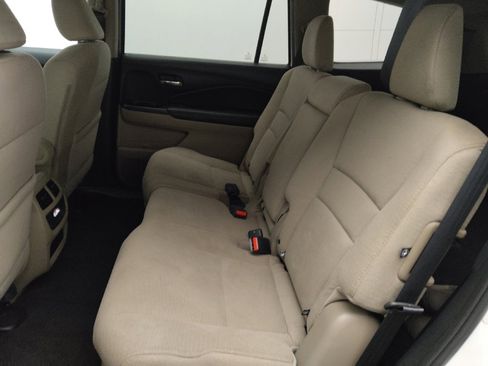Used 2017 Honda Pilot EX image 18