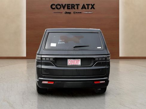 New 2026 Jeep Grand Wagoneer Limited AWD/4WD image 4