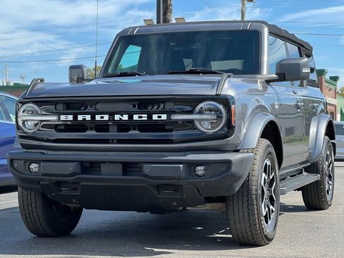 Used 2021 Ford Bronco Outer Banks image 13