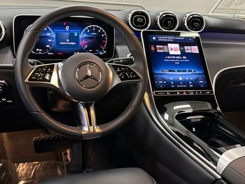 Certified 2026 Mercedes-Benz GLC 300 image 35