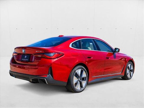 Used 2025 BMW i4 xDrive40i w/ Premium Package image 18