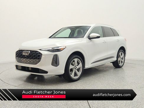 Used 2025 Audi Q5 Premium Plus w/ Premium Plus AWD/4WD image 1