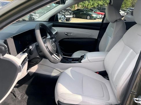 Used 2025 Hyundai Tucson SEL FWD image 8