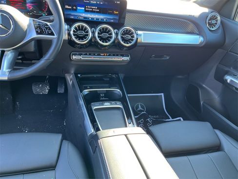 Certified 2025 Mercedes-Benz GLB 250 4MATIC image 11