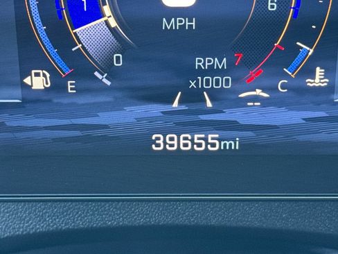 Used 2025 Chevrolet Traverse Z71 AWD/4WD image 3