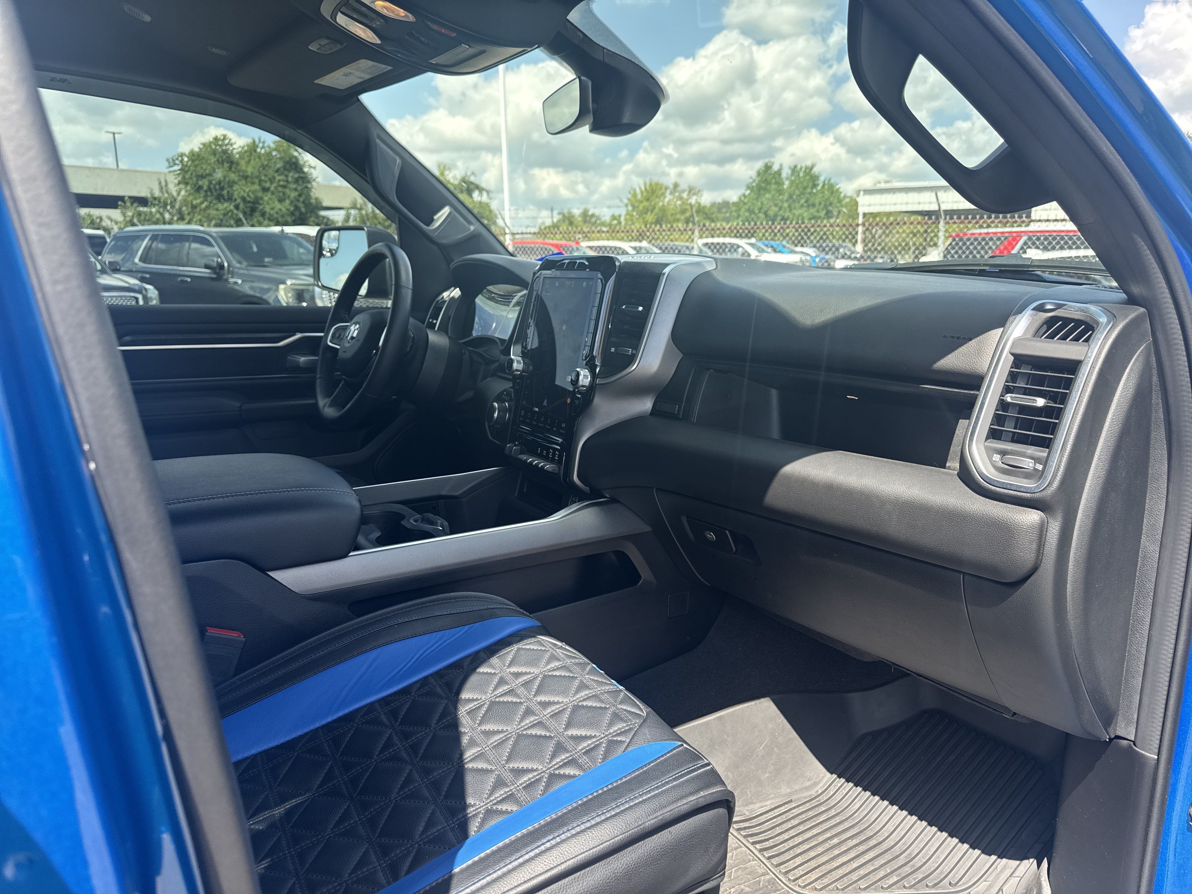 Used 2024 RAM 1500 Big Horn AWD/4WD image 14