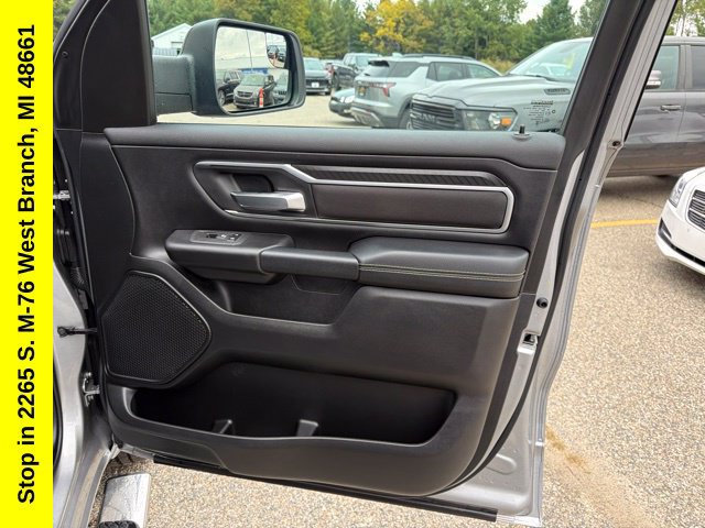 Used 2025 RAM 1500 Big Horn AWD/4WD image 29
