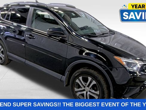 Used 2017 Toyota RAV4 LE w/ Carpet Mat Package image 5