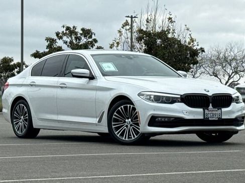 Used 2018 BMW 540i image 2