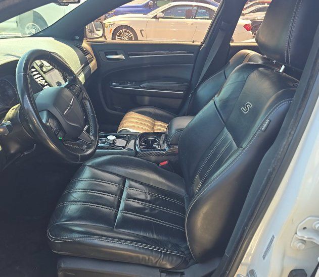 Used 2019 Chrysler 300 S AWD/4WD image 3