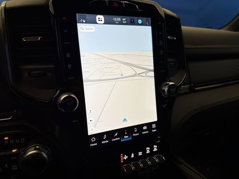 Used 2022 RAM 1500 Limited w/ Body Color Bumper Group image 20