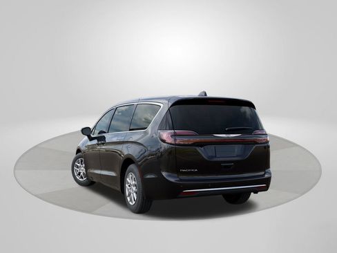 New 2025 Chrysler Pacifica Select w/ Uconnect Theater Family Group image 3