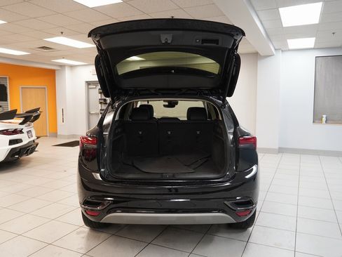 Used 2022 Buick Envision Essence w/ Technology Package II image 10