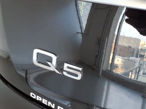 Used 2023 Audi Q5 2.0T Premium w/ Convenience Package image 17