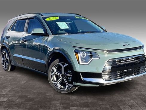 Used 2023 Kia Niro EX Touring image 11