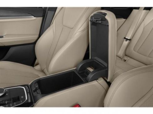 Used 2024 BMW X3 sDrive30i w/ M Sport Package RWD image 17