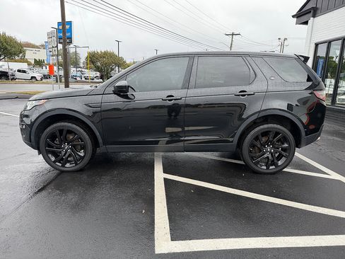 Used 2017 Land Rover Discovery Sport HSE Luxury image 8