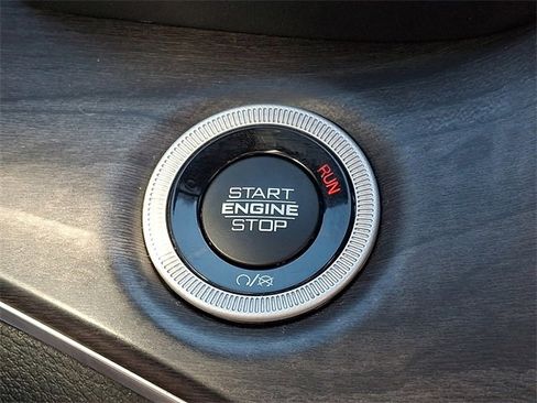 Used 2021 Jeep Grand Cherokee L Overland w/ Luxury Tech Group IV image 28