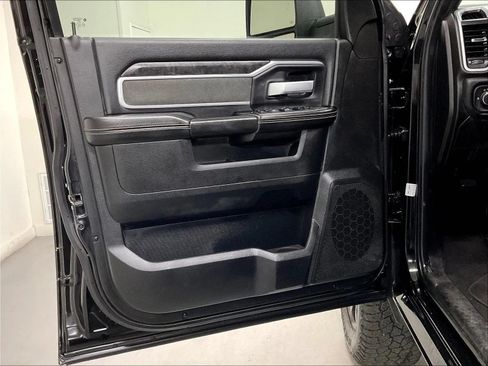 Used 2023 RAM 2500 Big Horn w/ Night Edition AWD/4WD image 60