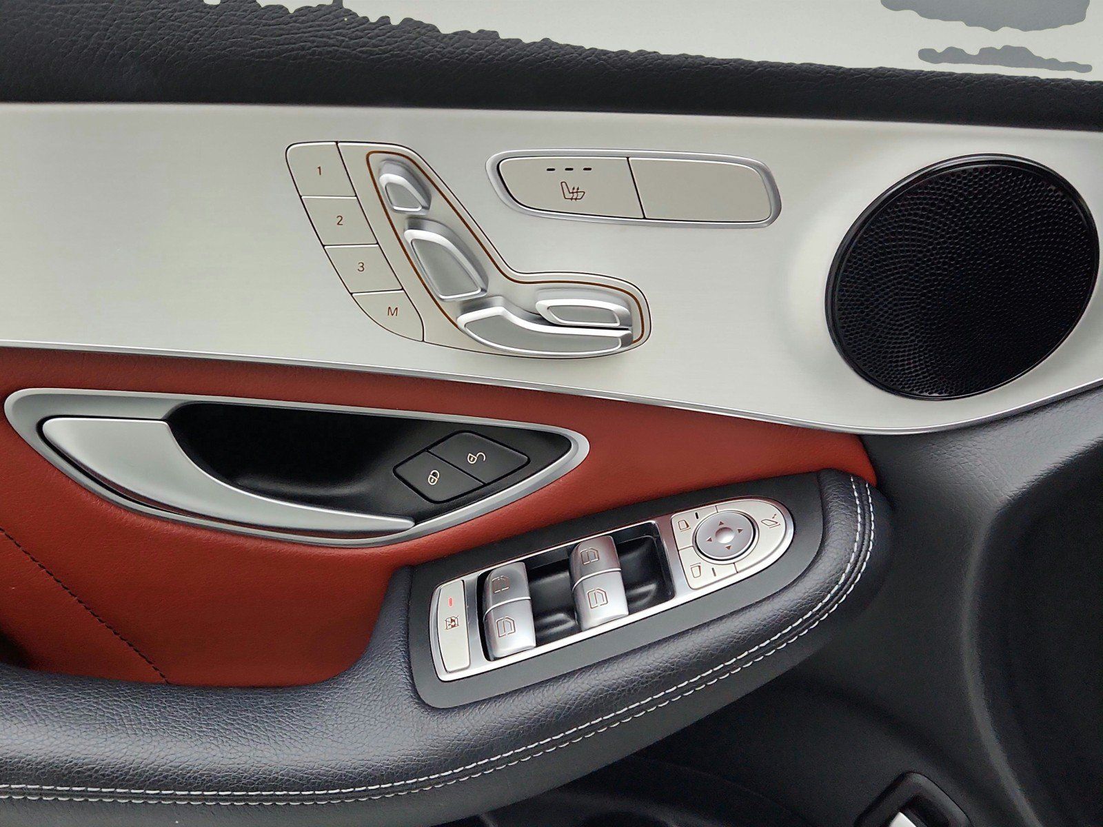 Certified 2022 Mercedes-Benz GLC 300 image 25