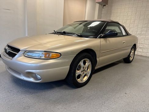 Used 1998 Chrysler Sebring JXI FWD image 14