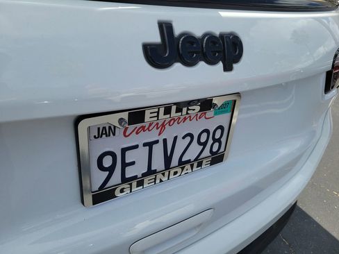 Used 2022 Jeep Compass Latitude w/ Convenience Group FWD image 23
