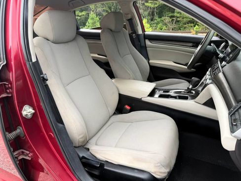 Used 2020 Honda Accord LX image 22