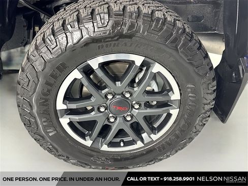 Used 2024 Toyota Tacoma TRD Sport image 29