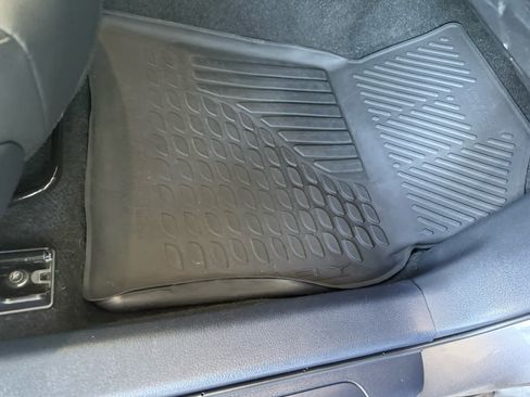 Used 2023 Toyota Camry SE w/ Audio Upgrade Package image 9