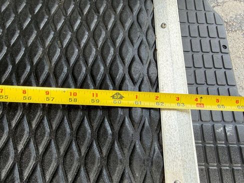 Used 2004 Chevrolet Astro image 11