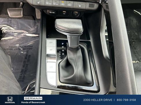 Used 2023 Hyundai Elantra Limited w/ Cargo Package FWD image 28