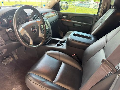 Used 2014 GMC Sierra 2500 SLT w/ SLT Convenience Package AWD/4WD image 15