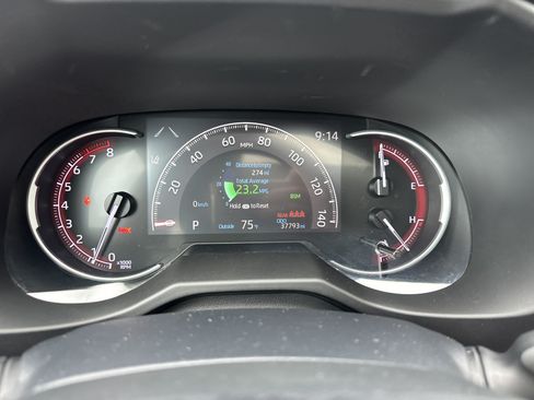 Used 2023 Toyota RAV4 XLE w/ Convenience Package FWD image 16