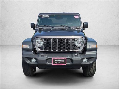 Used 2025 Jeep Wrangler Sport AWD/4WD image 2
