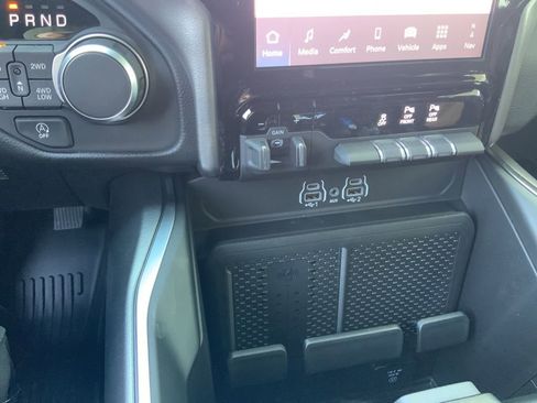 New 2026 RAM 1500 Big Horn AWD/4WD image 22
