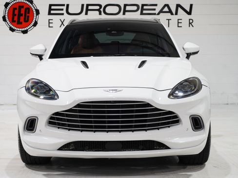Used 2022 Aston Martin DBX AWD/4WD image 5