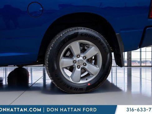 Used 2015 RAM 1500 Express AWD/4WD image 39