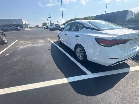 Used 2025 Nissan Sentra S FWD image 6