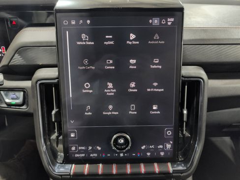 Used 2025 GMC Yukon XL AT4 image 12